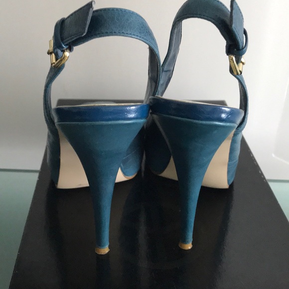 Shoes - Picture 3 of 4